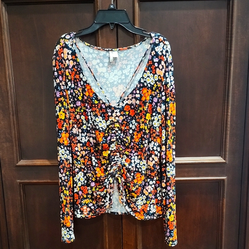 Cato Floral V-Neck Ruched Women's Top